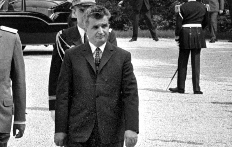 Universitatea din București a retras oficial titlul de Doctor Honoris Causa acordat lui Nicolae Ceaușescu acum 51 de ani