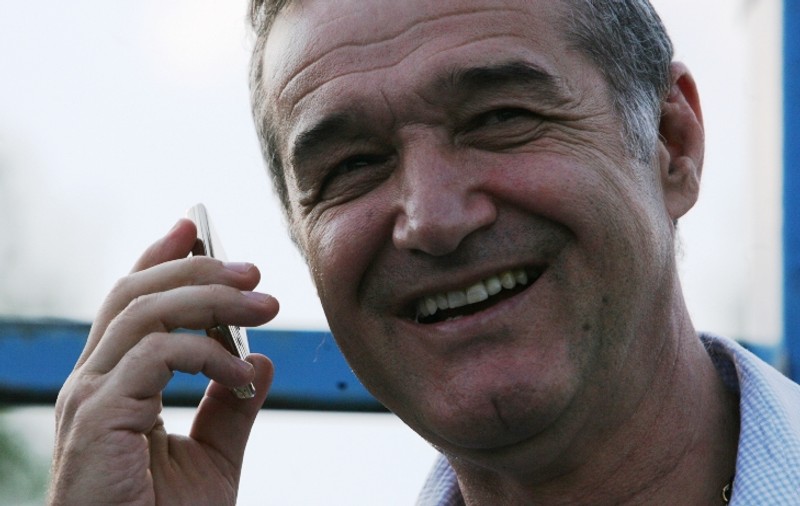 Gigi Becali nu poate să creadă că Mihai Costea s-a despărţit definitiv de Daniela Crudu