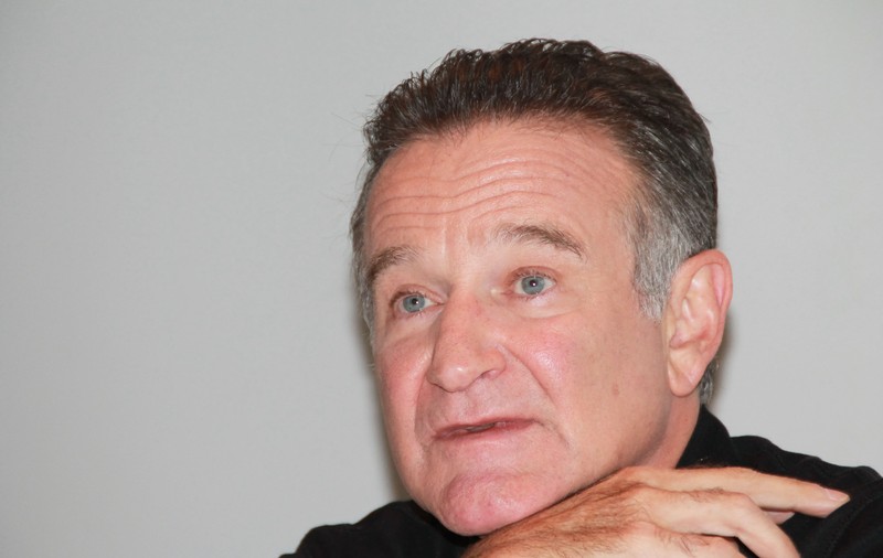 SINUCIDEREA, prima ipoteză a MORŢII lui Robin Williams