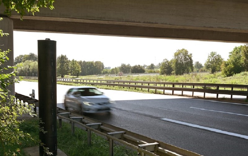 330.000 de șoferi, amendați în 5 ani, surprinși de același radar cu laser instalat strategic pe o autostradă din Germania