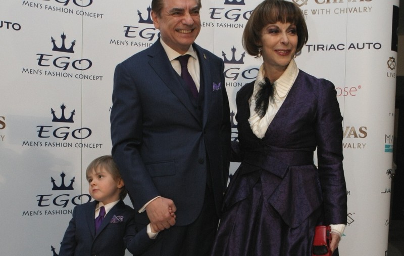 CE MARE S-A FĂCUT... MICUL PRINŢ! Fiul prinţului Paul şi al prinţesei Lia a făcut senzaţie la un eveniment monden | FOTO 