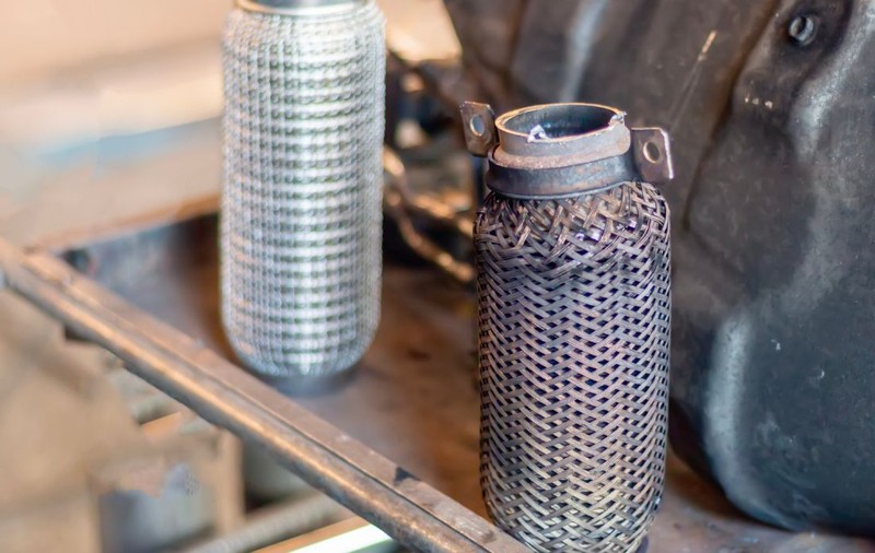 Un mecanic auto român a dezvăluit cât durează, de fapt, regenerarea piesei care poate costa chiar și 15.000 de lei