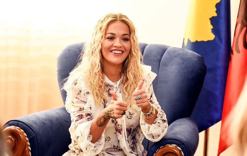 Kosovo sărbătorește 10 ani de la declararea independenței. Rita Ora, născută aici, va concerta la Priștina
