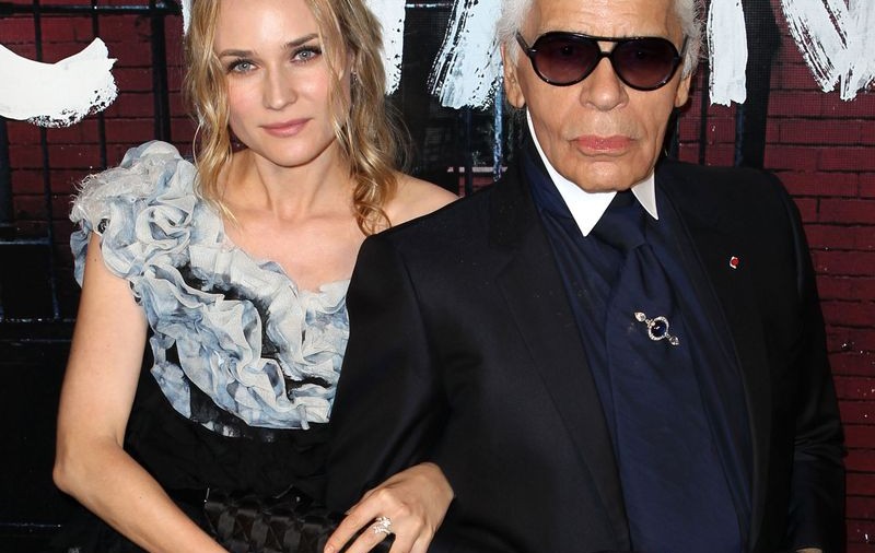 Karl Lagerfeld va crea haine pentru publicul larg la preţuri accesibile