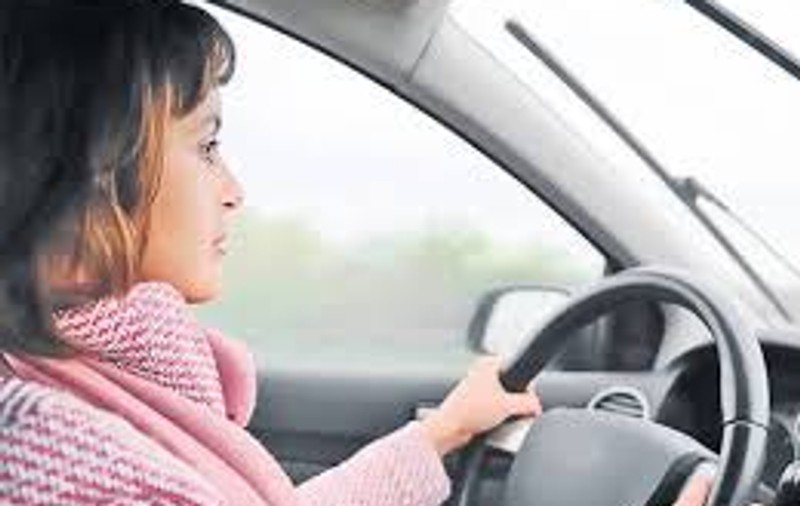 Femeile care conduc riscă să nască copii bolnavi! Vezi cine spune asta!