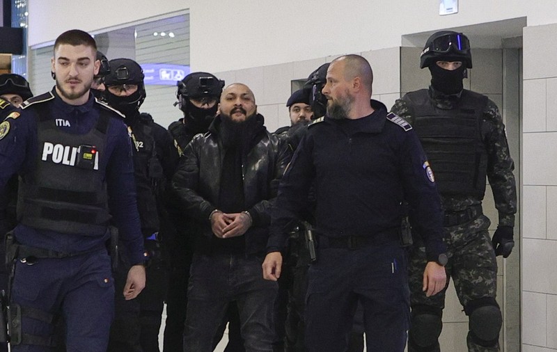 Dani Mocanu și Ionuț Nando Mocanu au fost extrădați din Italia și vor face închisoare pentru tentativă de omor | VIDEO