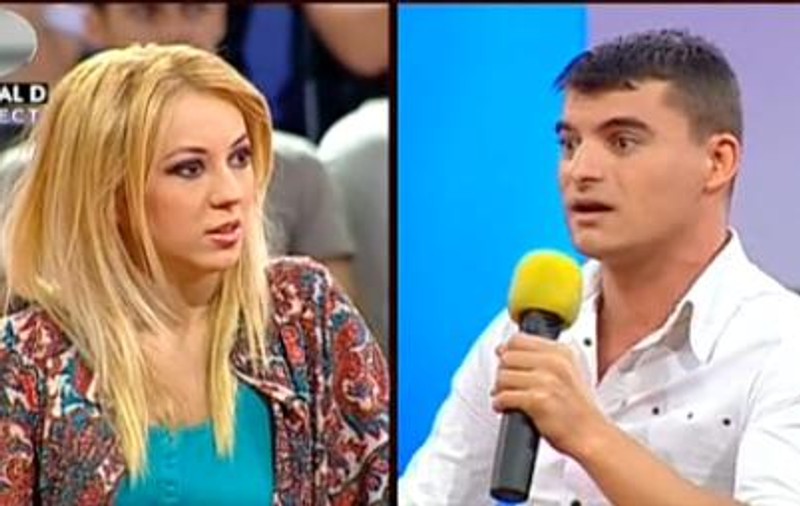Scandalul dintre Fabio şi Larisa Drăgulescu continuă. După ce i-a cerut scuze, cântăreţul a atacat-o din nou