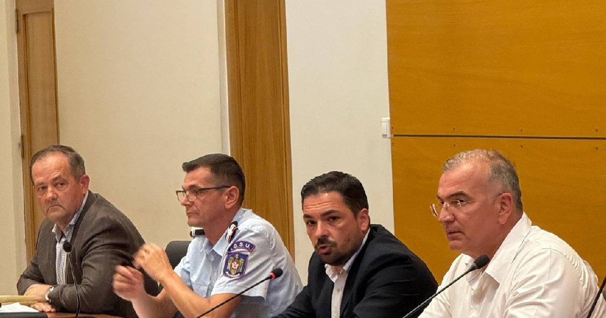 Prefectul Bacăului a convocat ședință de urgență pentru codul portocaliu de furtuni din Moldova