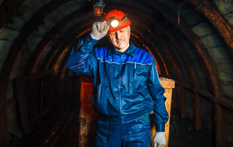 Minerii de la Lupeni au protestat în subteran din cauza contractelor pe perioadă scurtă
