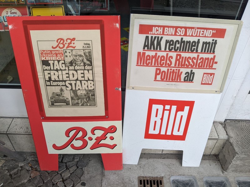 BZ: „Ziua în care libertatea din Europa a murit” / Bild: „Sunt atât de furioasă” Annegret Kramp-Karrenbauer, fostul ministru al Apărării, face un bilanț al politicii Merkel în privința Rusiei