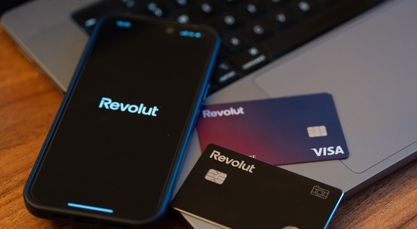 O breșă de securitate a afectat recent aproximativ 680 de clienți ai Revolut, dintre care 27 sunt din România. Sursă foto Shutterstock