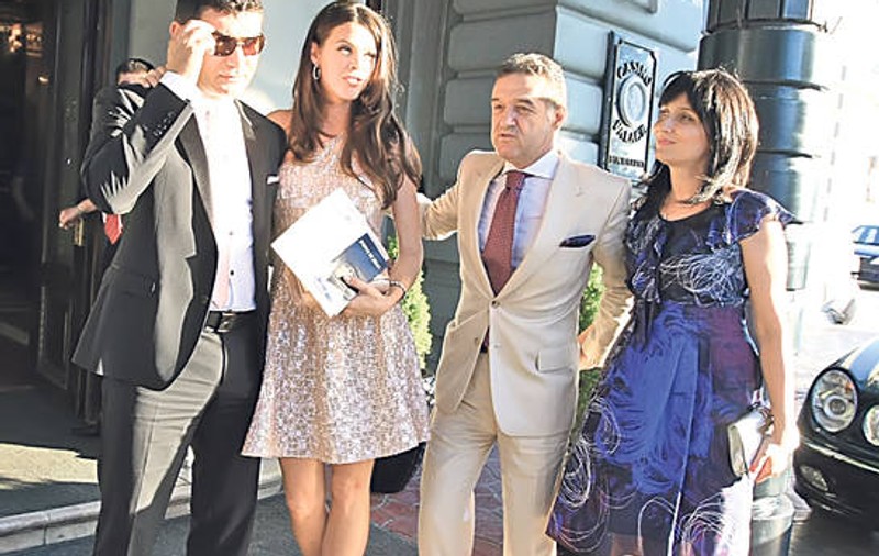 Borcea primește un dar de nuntă de peste 200.000 de euro de la Becali. Află despre ce e vorba!
