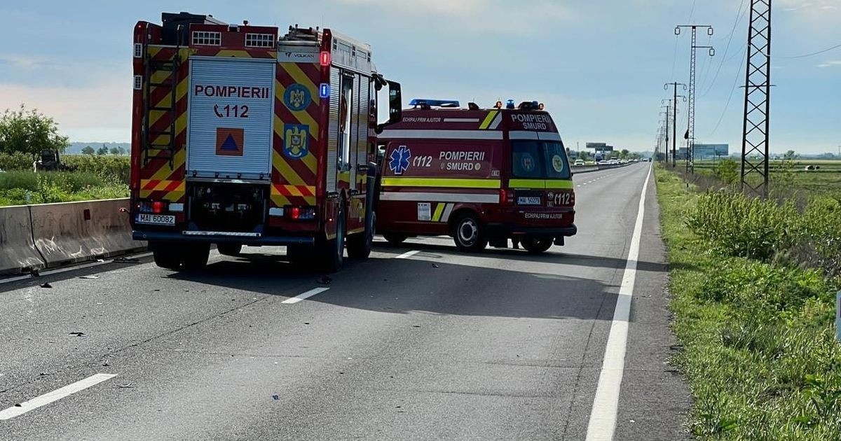 Serviciul de ambulanță și pompierii au intervenit la accidentul produs pe DN1, la Băicoi, Prahova