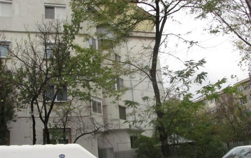 Un poliţist gălăţean s-a spânzurat devastat de divorţ