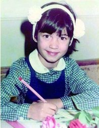 Frumoasa Nicoleta Luciu a început cariera de elev cu o tunsoare nouă