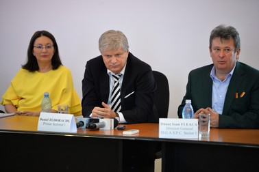 Georgeta Jurcan, primarul Dan Tudorache și Dănuț Fleacă, directorul general al DGASPC sector 1