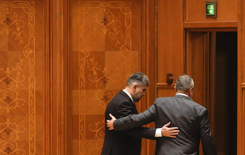 Contre între liderii coaliției. Nicolae Ciucă i-a cerut lui Marcel Ciolacu să explice care este soluția pentru ca România să nu piardă banii din PNRR