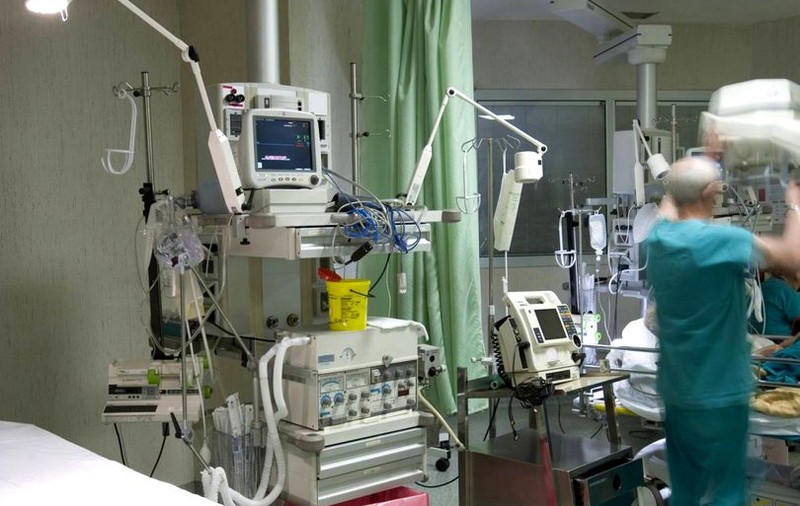 O adolescentă din Botoșani a murit, după ce ar fi înghițit substanțe toxice. Otrava i-ar fi inflamat creierul și plămânii