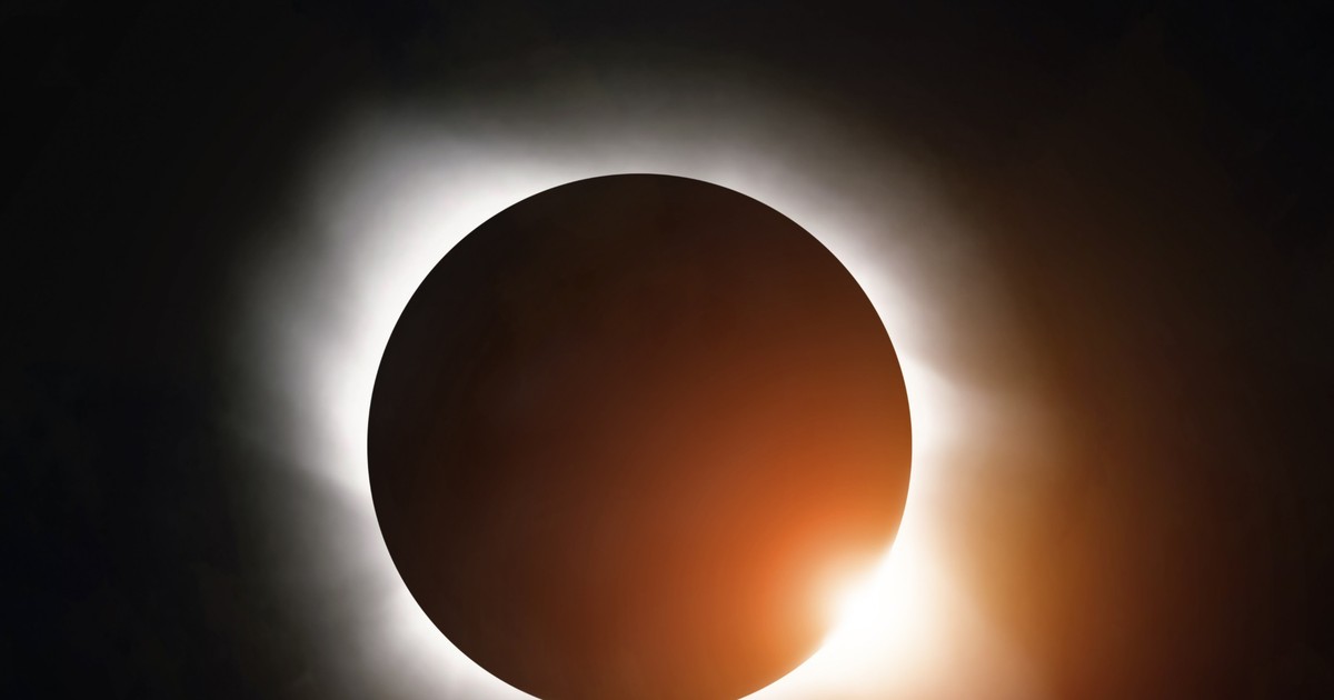 Eclipsa de soare din 8 aprilie
