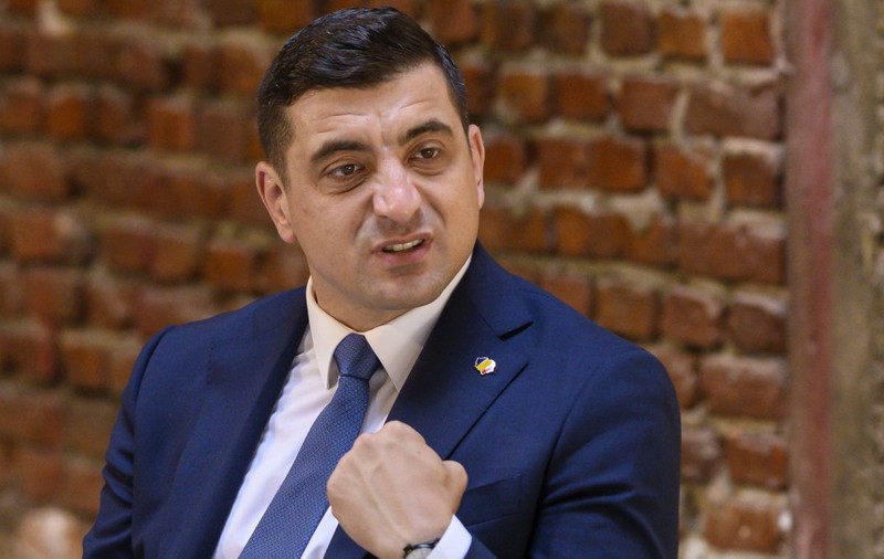 Cine sunt alegătorii lui George Simion. Un specialist face profilul psihologic al electoratului AUR: „Adepți ai teoriilor conspirației și cu speranțe născute în pandemie”