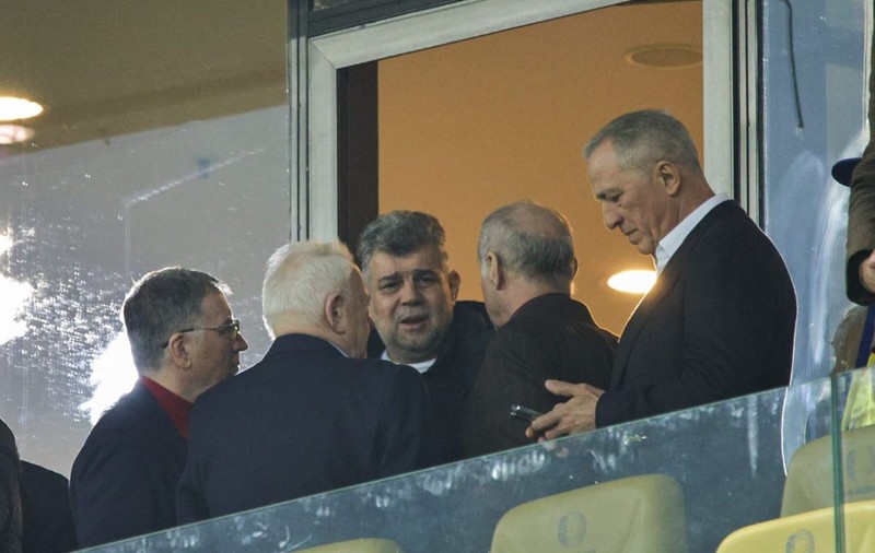FCSB, eșec sub privirile lui Marcel Ciolacu, fan declarat al roș-albaștrilor, în Europa League. Pe cine poate înfrunta clubul lui Gigi Becali pentru accederea în optimi