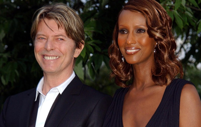 Iman, văduva lui David Bowie, premiată la Veneția