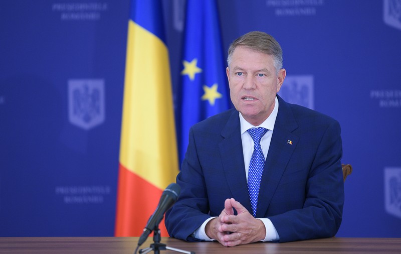 Declarația pe proprie răspundere rămâne obligatorie pentru ieșirea din localitate, după 15 mai. Klaus Iohannis: Nu va fi nevoie totuși în zonele metropolitane