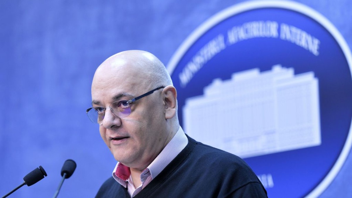 VIDEO Un fake news girat de Raed Arafat, via Mihai Gâdea. Numărul de cazuri din Japonia nu a crescut cu 1.000% post-izolare, cum greșit informează șeful DSU și Antena 3