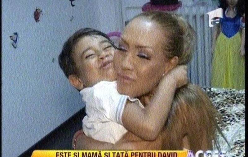 Uite ce copil frumos are Raluca Podea! | Foto