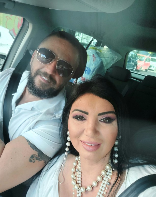 Adriana Bahmuțeanu și-a ales rochia de mireasă. Cum se înțelege soțul ei cu băieții săi: „Și-a luat rolul în serios”