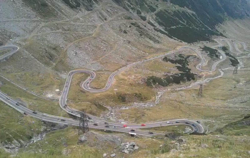Circulație închisă pe Transfăgărășan, între Bâlea Lac și Bâlea Cascadă, din cauza ninsorii