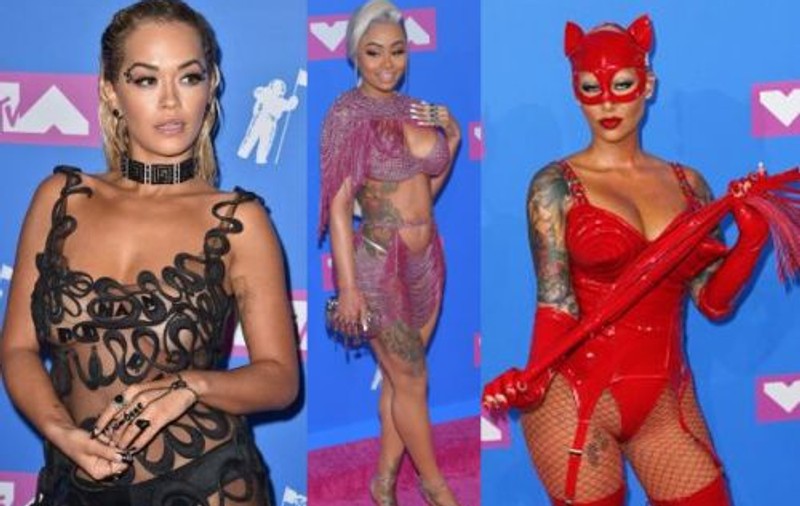 FOTO | Au mers aproape dezbrăcate. Ținutele îndrăznețe ale vedetelor la Gala VMA