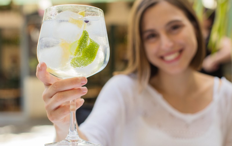 Rețete de cocktail-uri de vară cu gin și fructe