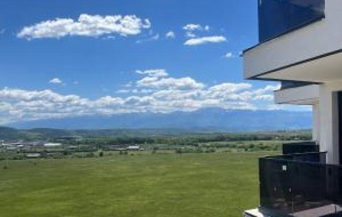 Apartament cu 2 camere în bloc nou, cumpărat cu 102.000 € într-un oraş turistic: "Plânge Clujul"
