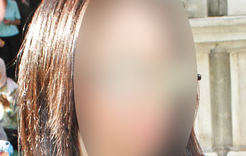 O IUBITĂ CÂNTĂREAŢĂ MĂRTURISEŞTE: "MĂ LUPT CU NEBUNIA"