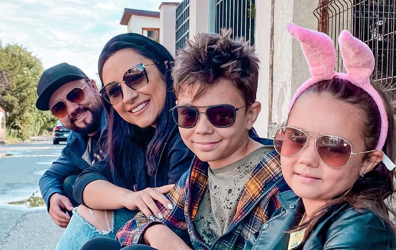 Imagini rare cu bona filipineză angajată de Andra și Cătălin Măruță. Ce relație are Rona cu David și Eva