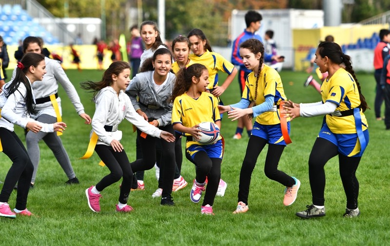 600 de copii au participat la Festivalul de Rugby Tag / FOTO