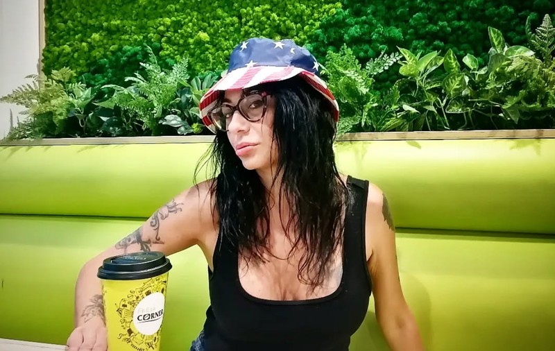 Cine a fost și cu ce s-a ocupat Ioana Popescu, cunoscută drept „devoratoarea de fotbaliști”. Declarațiile controversate pe care le-a făcut