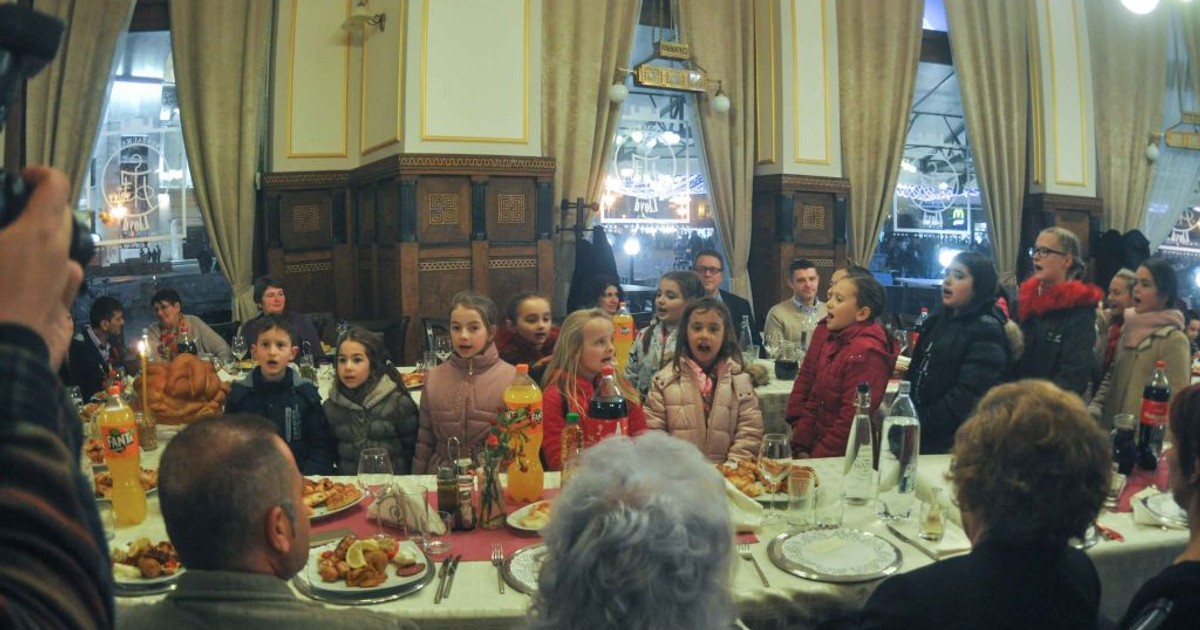 Badnjakul a arătat un an roditor pentru sârbii care celebrează Crăciunul pe rit vechi