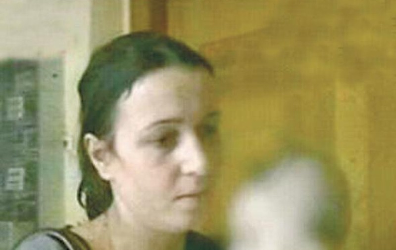 A căzut în cap, pe ciment