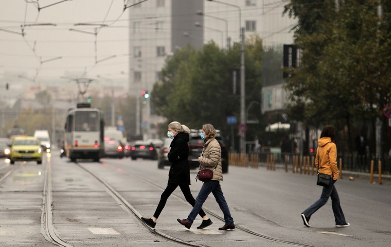 Rata de infectare din București, în continuare în creștere ușoară