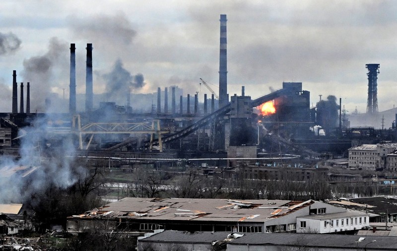 LIVETEXT Război în Ucraina, ziua 55 | Fabrica din Mariupol unde s-au adăpostit soldații ucraineni, aproape distrusă. „Sunt și civili sub dărâmături”