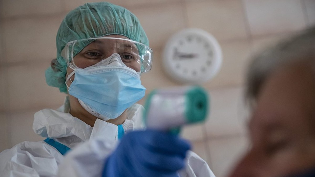 VIDEO Ioana Simion, şef secţie ATI 2 la Spitalul Colentina, despre pacienţii COVID: “Toţi ne roagă să îi salvăm. Tabloul clinic e înfiorător, nu seamănă cu nimic altceva”