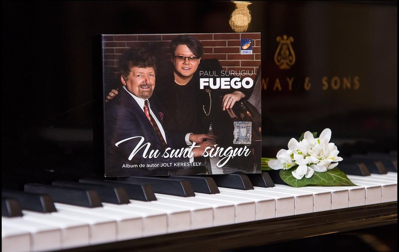 Paul Surugiu-Fuego – regal de muzică ușoară la Palatul Cantacuzino din Capitală! Artistul a lansat cel mai recent album alături de Jolt Kerestely / GALERIE FOTO