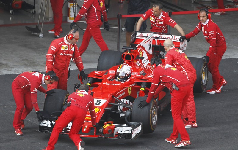 Ferrari amenință să părăsească Formula 1. Ce i-a nemulțumit pe șefii scuderiei italiene