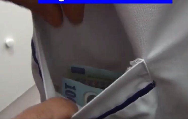 VIDEO | Negustorii de sânge de la Centrul de Transfuzie Sanguină Craiova, discuții șocante cu ofițerii sub acoperire de la DGA: ”E bine două bastoane? Da, da, cât ai matale!”