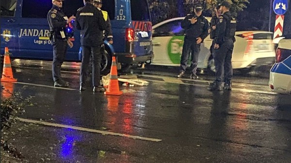 Un obiect ce semăna cu o dronă, găsit pe Calea Florești din Cluj-Napoca, a mobilizat polițiștii și pirotehniștii. Foto: Facebook 