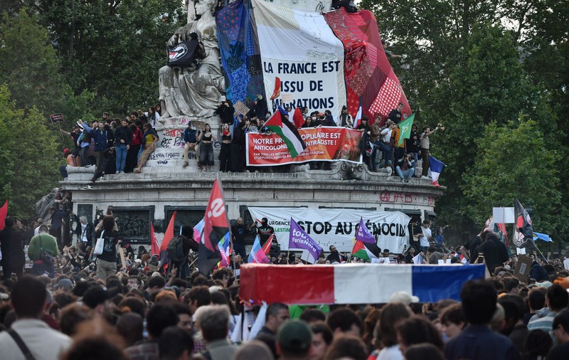 Alegeri în Franța. Ce urmează după victoria stângii în fața lui Macron și a lui Le Pen? Cinci lucruri care anunță turbulențe pe scena politică de la Paris