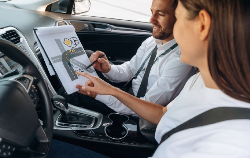 Examen auto mai scurt, mai puține întrebări și părinți în rol de instructori: Germania pregătește schimbări majore la permisul categoria B