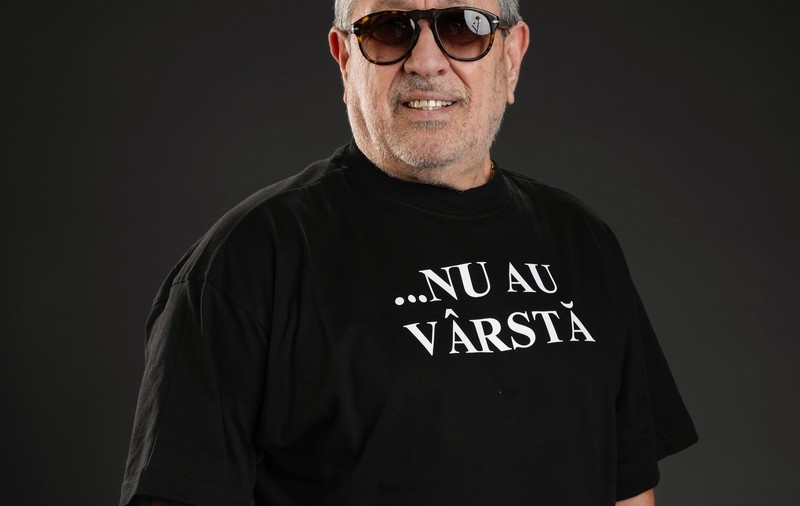 Ce telefon mobil are Serghei Mizil: „Nu mă sună nimeni să-mi dea ceva, toți mă sună să-mi ceară” | EXCLUSIV